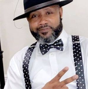 Meet your Posher, Warren